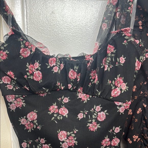 Black Floral Dresses Set - Picture 4 of 9